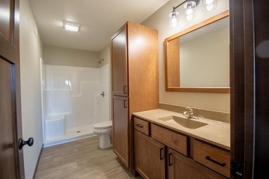 Welcome to this newly built 4 bedroom, 3 bathroom home offering - photo 18