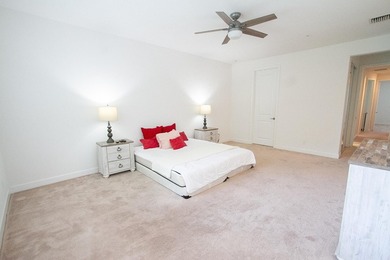 This beautiful 3/2.5 Townhouse in Pointe 100 is the newest - photo 26