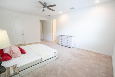 This beautiful 3/2.5 Townhouse in Pointe 100 is the newest - photo 27
