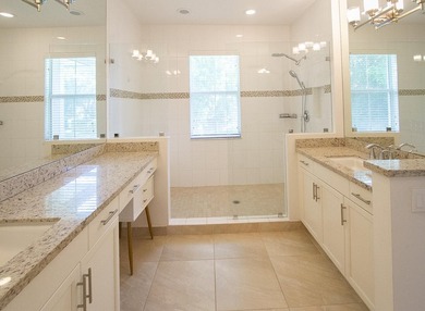 This beautiful 3/2.5 Townhouse in Pointe 100 is the newest - photo 30