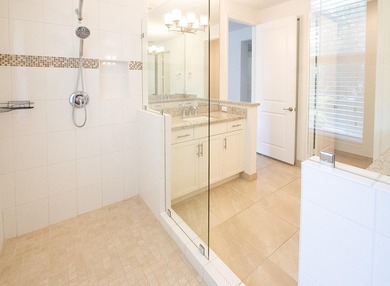 This beautiful 3/2.5 Townhouse in Pointe 100 is the newest - photo 32