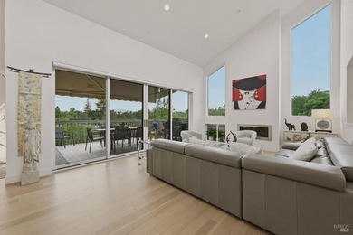 Experience sophisticated design and privacy in this spectacular - photo 5