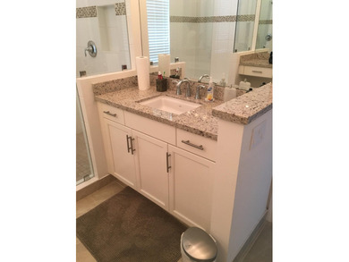 This beautiful 3/2.5 Townhouse in Pointe 100 is the newest - photo 39