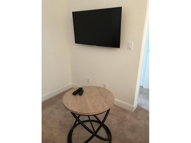 This beautiful 3/2.5 Townhouse in Pointe 100 is the newest - photo 46