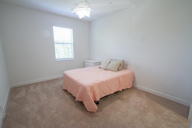 This beautiful 3/2.5 Townhouse in Pointe 100 is the newest - photo 50