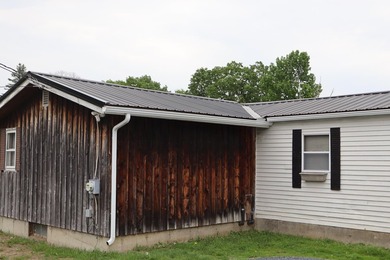 Welcome to this well-maintained in-town manufactured home - photo 11