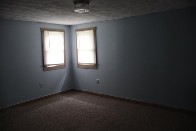 Welcome to this well-maintained in-town manufactured home - photo 18