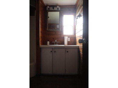 Welcome to this well-maintained in-town manufactured home - photo 23
