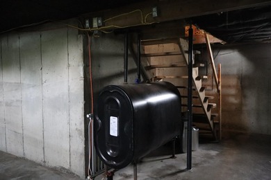 Welcome to this well-maintained in-town manufactured home - photo 31