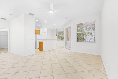 This beautiful 1st floor end unit condo features 3 bedrooms, 2 - photo 11