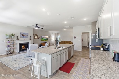 This beautifully maintained single-level home in the desirable - photo 13