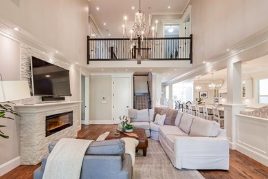 Highly sought-after Crescent Heights! This custom-built 2-storey - photo 15