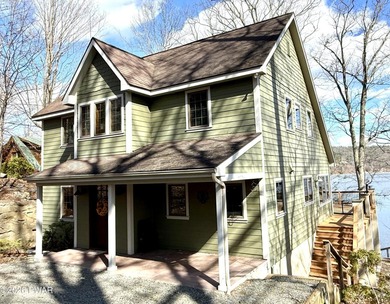 Lake Wallenpaupack Home For Sale in Lakeville Pennsylvania