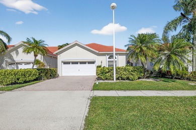 (private lake, pond, coastal) Home For Sale in Lake Worth Florida