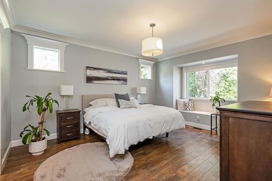 Highly sought-after Crescent Heights! This custom-built 2-storey - photo 22
