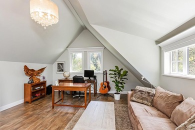 Highly sought-after Crescent Heights! This custom-built 2-storey - photo 33