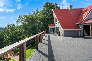 Welcome to your lakefront retreat! This beautifully maintained - photo 37