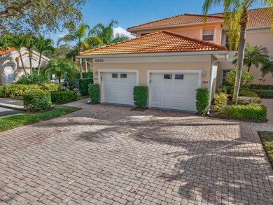 (private lake, pond, coastal) Condo For Sale in Naples Florida