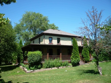 Lake Winnebago Home For Sale in Van Dyne Wisconsin