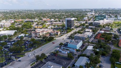 This property features approximately 75' of Federal Highway - photo 4
