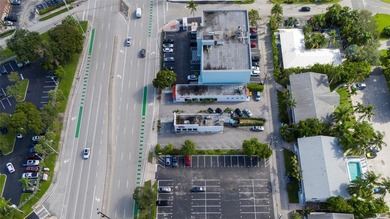 This property features approximately 75' of Federal Highway - photo 5