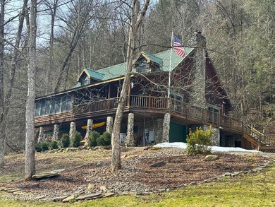 Delaware River - Wayne County Home For Sale in Starlight Pennsylvania