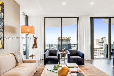 Fully furnished with Restoration Hardware furnishings and - photo 11