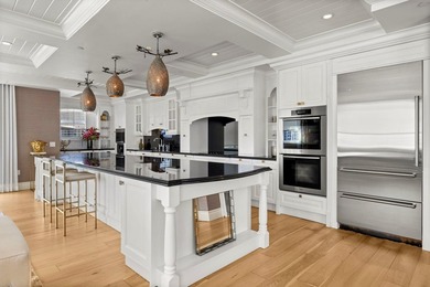 Rise Above it All! This Grand Penthouse is perched on the SE - photo 11