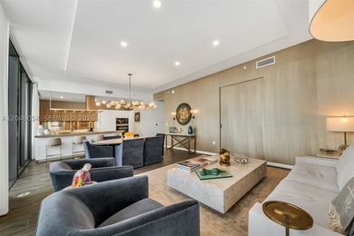 Fully furnished with Restoration Hardware furnishings and - photo 12