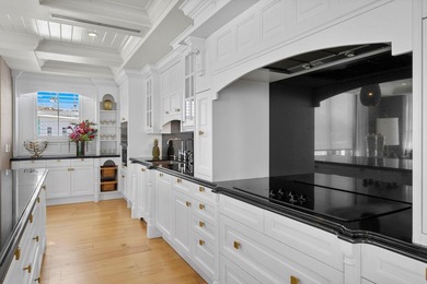 Rise Above it All! This Grand Penthouse is perched on the SE - photo 13