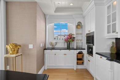 Rise Above it All! This Grand Penthouse is perched on the SE - photo 14
