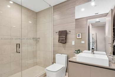 Fully furnished with Restoration Hardware furnishings and - photo 20