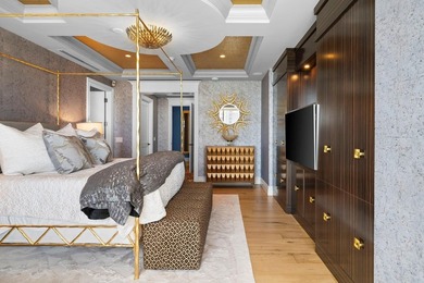 Rise Above it All! This Grand Penthouse is perched on the SE - photo 24