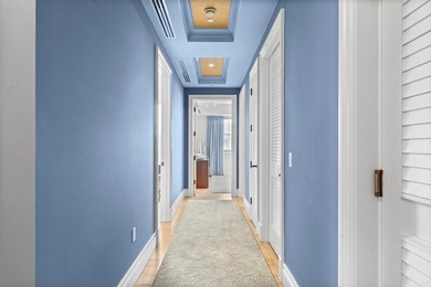Rise Above it All! This Grand Penthouse is perched on the SE - photo 33