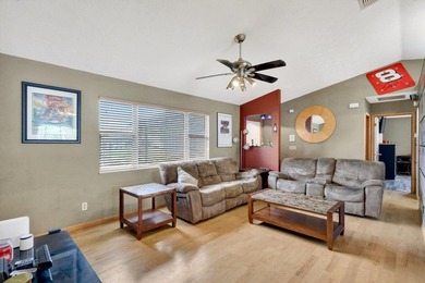 Great starter home in the heart of Port St. Lucie close to - photo 14