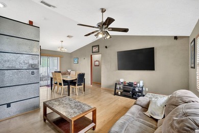 Great starter home in the heart of Port St. Lucie close to - photo 18