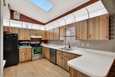 Great starter home in the heart of Port St. Lucie close to - photo 21