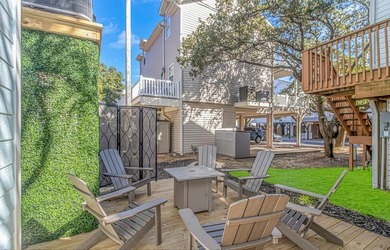 LUXURY at the BEACH!!! This LAKE FRONT 4 bedroom 3.5 bath raised - photo 26