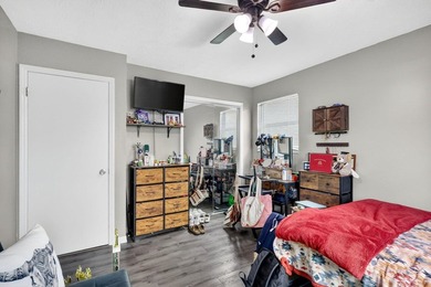 Great starter home in the heart of Port St. Lucie close to - photo 34