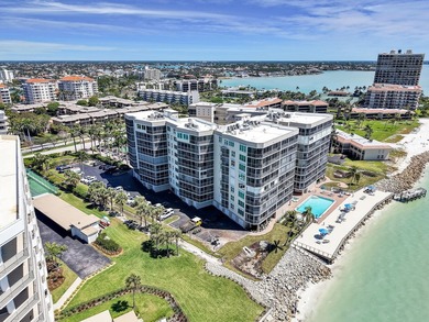 Marco Island Area Condo For Sale in Marco Island Florida