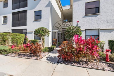 (private lake, pond, coastal) Condo For Sale in Boynton Beach Florida