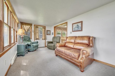Summer Cottage... Beautiful lot with 56 feet of shoreline and an - photo 5