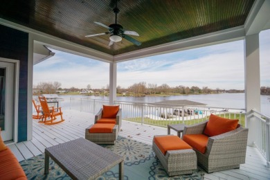 Amazing LARGE Lakefront Home SOLD - photo 9