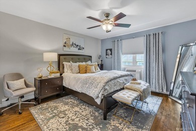 Welcome to a captivating residence at 5205 Wilshire Lane - photo 12