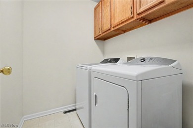 Enjoy easy one-floor living in the desirable Mariners Island - photo 15