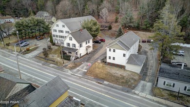 Presented exclusively for qualified investors, this offering - photo 7