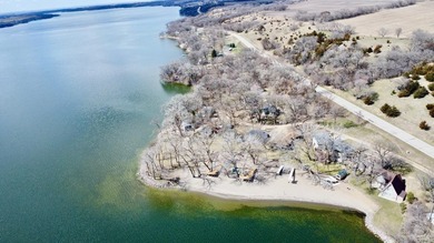 This exceptional beachfront home offers 124 feet of pristine - photo 43