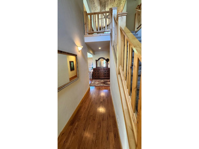 Exquisite Estate on 5 Acres with Golf Course Frontage - photo 5