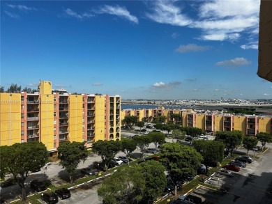 Blue Lagoon Lake Condo Sale Pending in Miami Florida