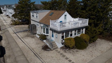 Discover the potential of this 3-bedroom, 2-bath home on a - photo 2